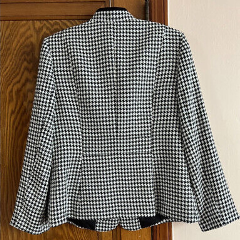 Tahari Blazer Houndstooth Pattern - image 2